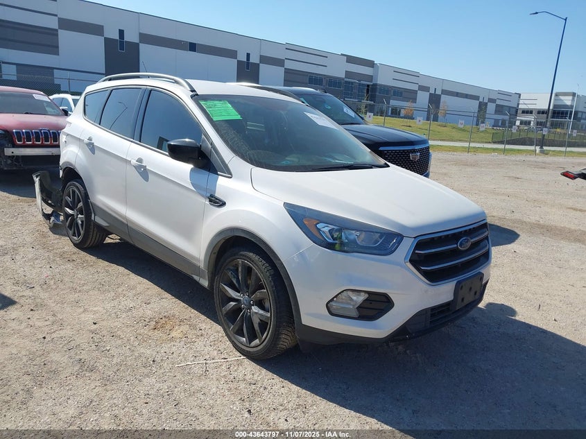 2018 FORD ESCAPE SE - 1FMCU0GD8JUD58267