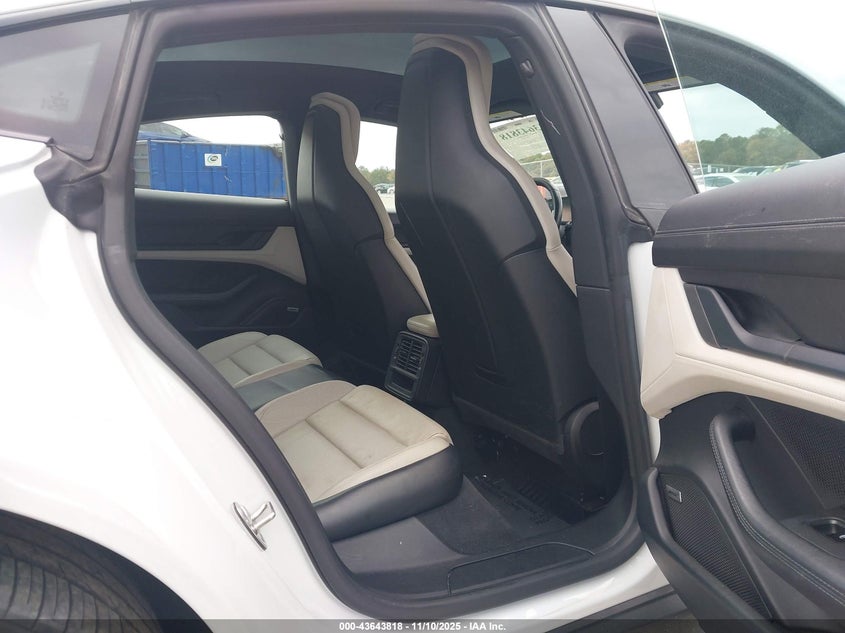 WP0AA2Y12MSA13596 2021 PORSCHE TAYCAN photo no. 8