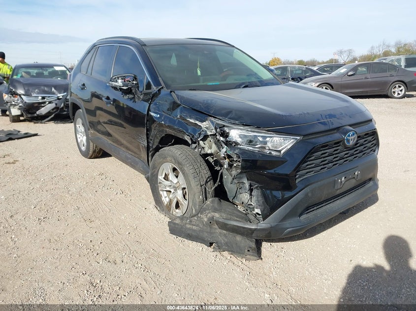 TOYOTA RAV4 HYBRID XLE