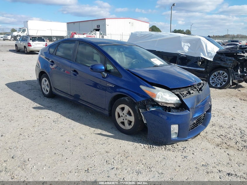 TOYOTA PRIUS THREE
