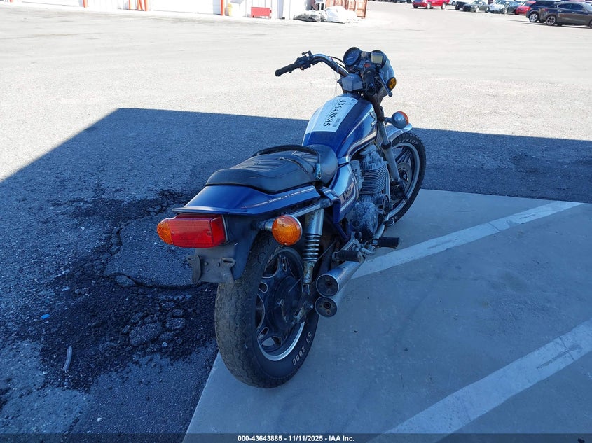 JH2RC0807CM013612 1982 HONDA CB photo no. 4