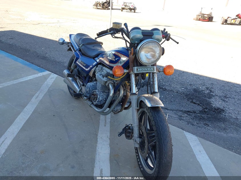 JH2RC0807CM013612 1982 HONDA CB photo no. 6