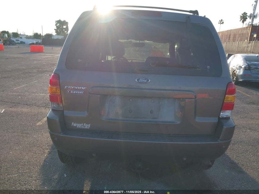 1FMCU94184KA49168 2004 FORD ESCAPE photo no. 16