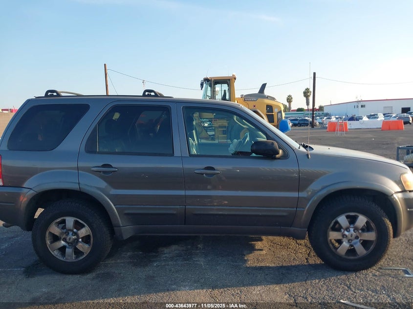 1FMCU94184KA49168 2004 FORD ESCAPE photo no. 13