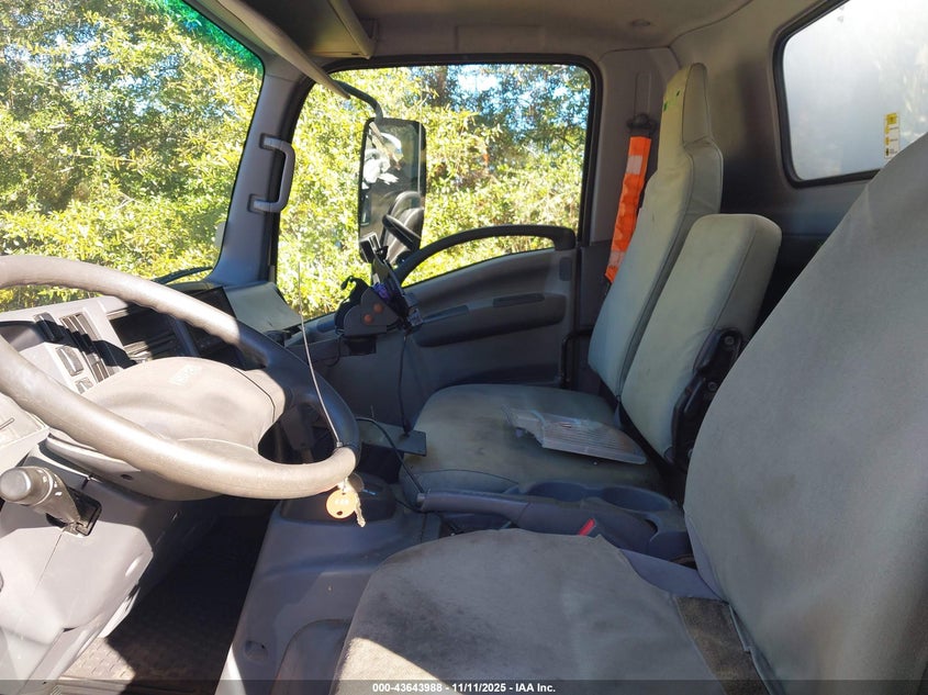 2017 Isuzu Npr Hd Gas Reg VIN: 54DC4W1B2HS804834 Lot: 43643988