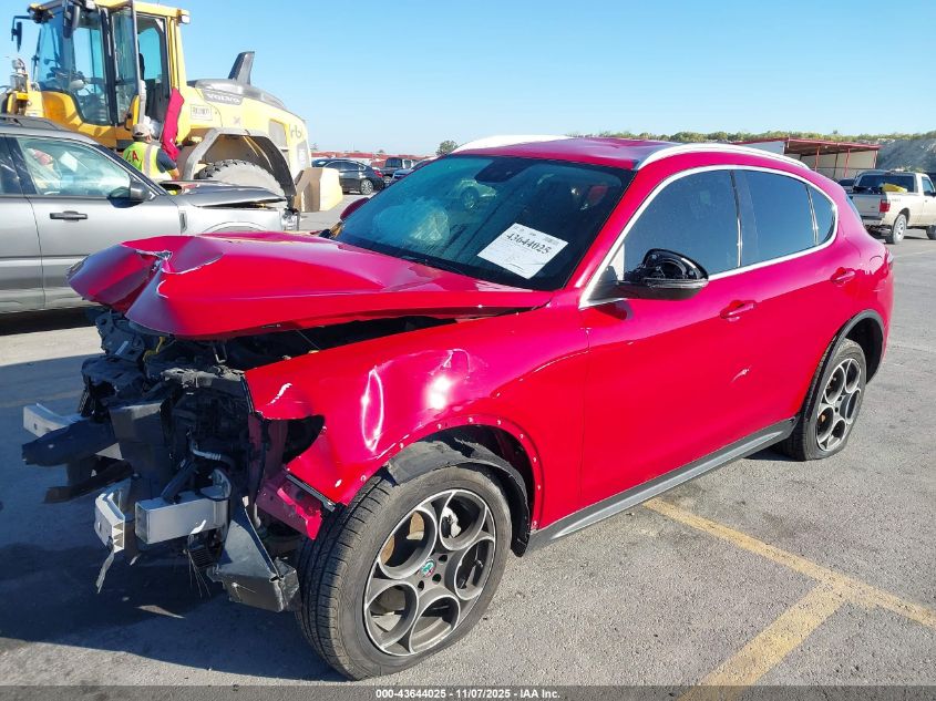 2018 ALFA ROMEO STELVIO AWD ZASFAKAN7J7B64374