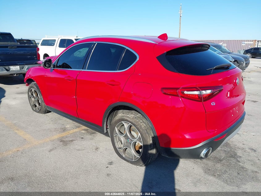 2018 ALFA ROMEO STELVIO AWD ZASFAKAN7J7B64374