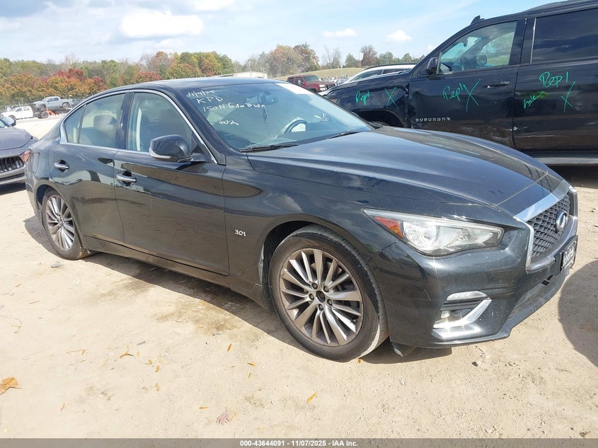 INFINITI Q50 3.0T LUXE