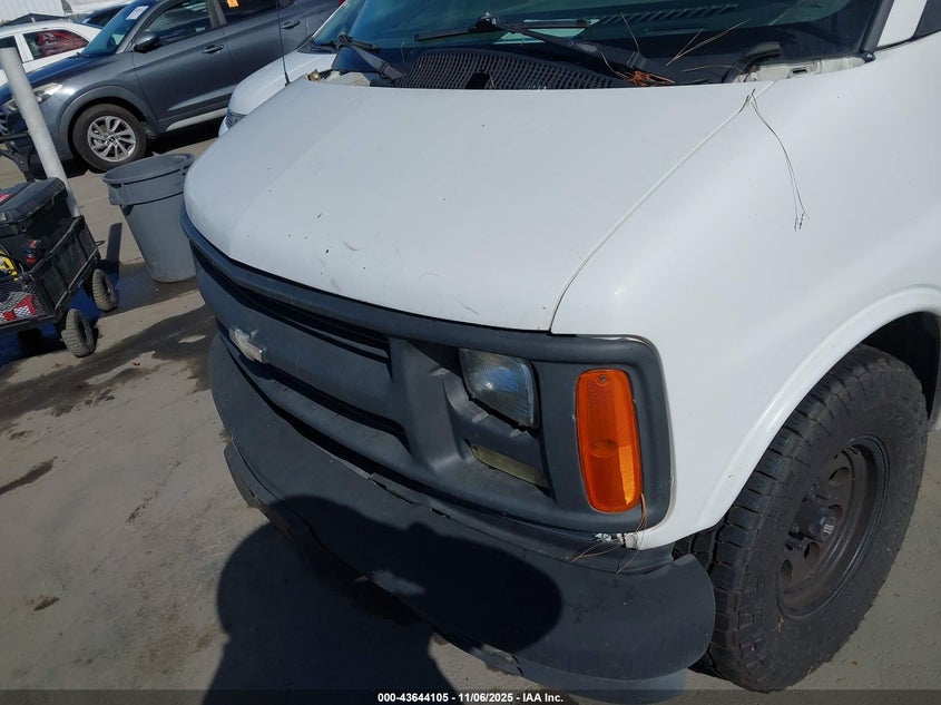 2002 Chevrolet Express VIN: 1GCFG15W221134059 Lot: 43644105