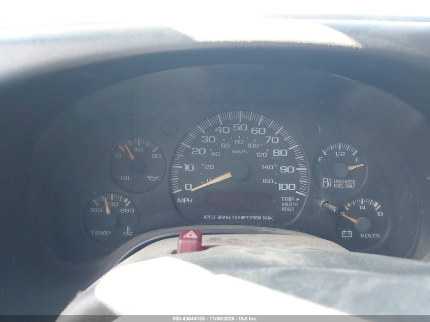 2002 Chevrolet Express VIN: 1GCFG15W221134059 Lot: 43644105