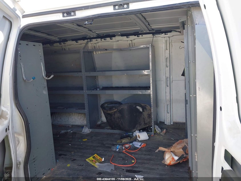 2002 Chevrolet Express VIN: 1GCFG15W221134059 Lot: 43644105