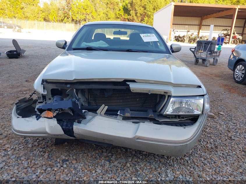 2004 Mercury Grand Marquis Gs VIN: 2MEFM74W24X694928 Lot: 43644133