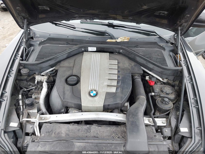 2012 BMW X5 xDrive35D VIN: 5UXZW0C56CL668805 Lot: 43644203