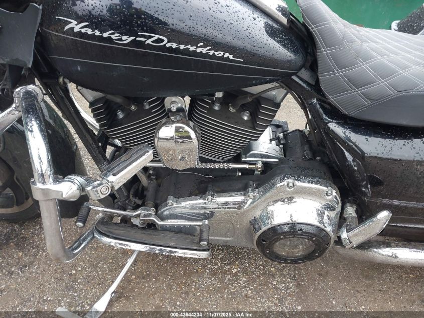 2012 Harley-Davidson Fltrx Road Glide Custom VIN: 1HD1KHM16CB642407 Lot: 43644234