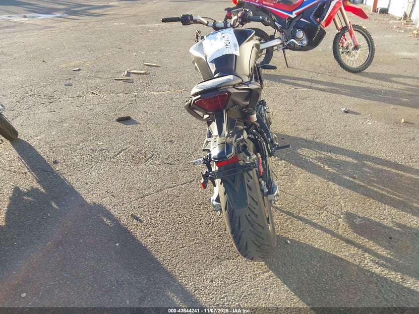 2024 YAMAHA MT07 auction photo 6