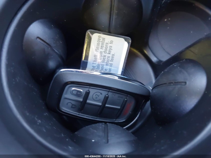 2026 Chrysler Pacifica Select VIN: 2C4RC1BG7TR186113 Lot: 43644255