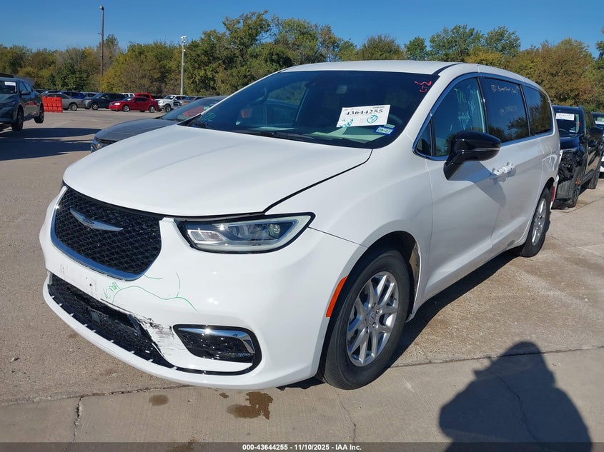2C4RC1BG7TR186113 2026 CHRYSLER PACIFICA photo no. 2