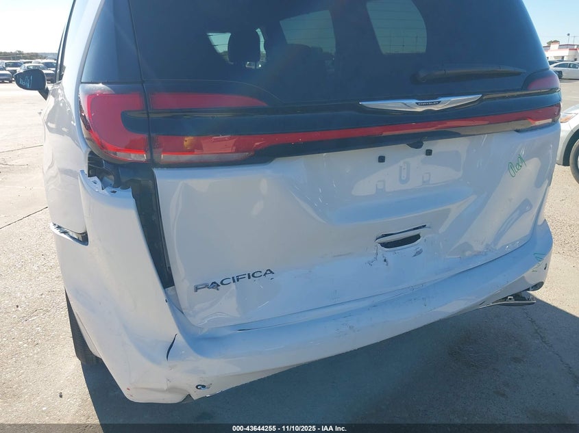 2026 Chrysler Pacifica Select VIN: 2C4RC1BG7TR186113 Lot: 43644255