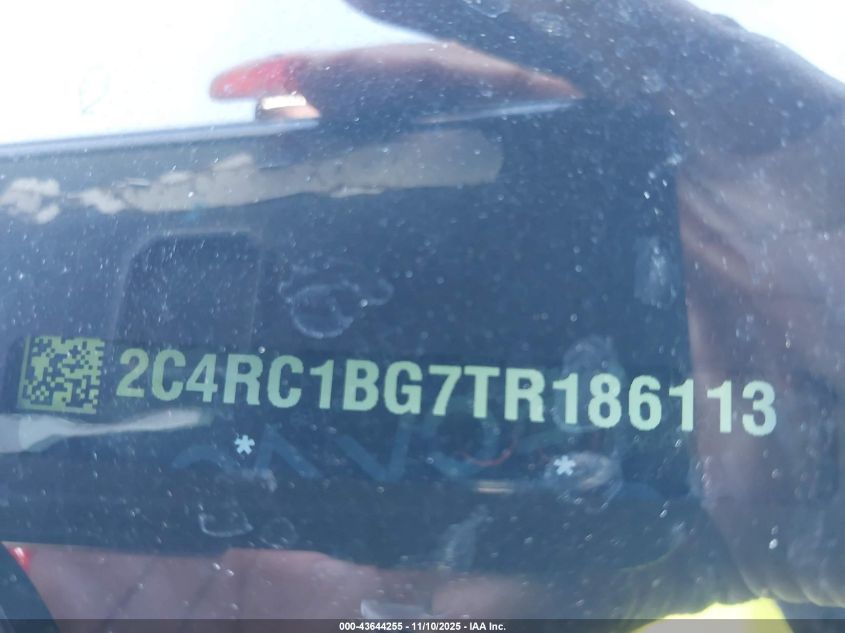 2026 Chrysler Pacifica Select VIN: 2C4RC1BG7TR186113 Lot: 43644255