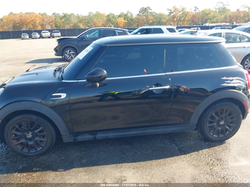 2020 Mini Hardtop Cooper VIN: WMWXR3C0XL2L57628 Lot: 43644260