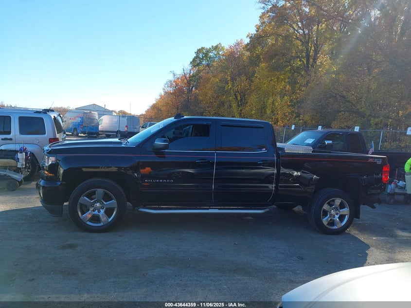 2017 CHEVROLET SILVERADO 1500 2LT - 1GCUKREC4HF120301