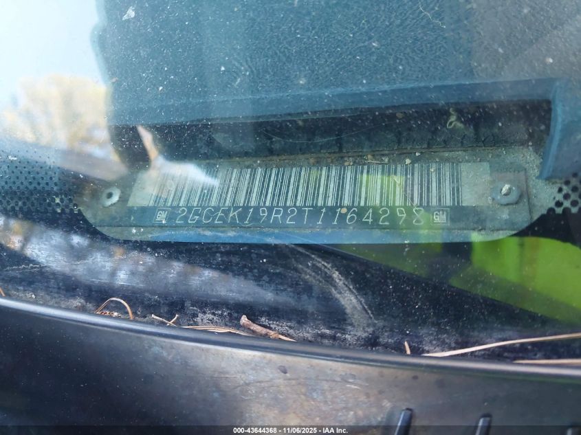 1996 Chevrolet Gmt-400 K1500 VIN: 2GCEK19R2T1164298 Lot: 43644368