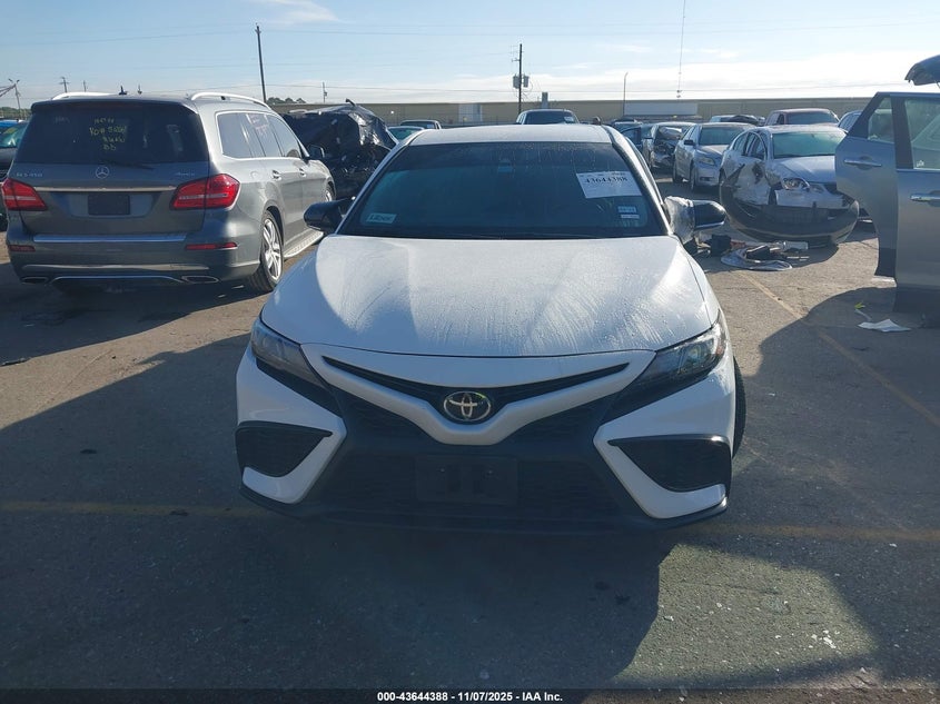 2021 TOYOTA CAMRY SE - 4T1T11AK2MU512949