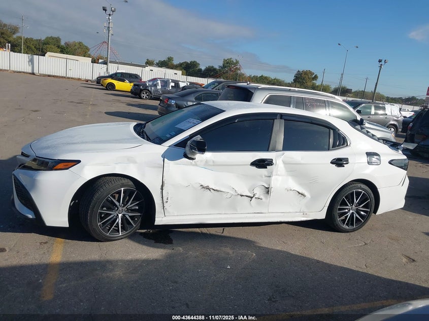 2021 TOYOTA CAMRY SE - 4T1T11AK2MU512949