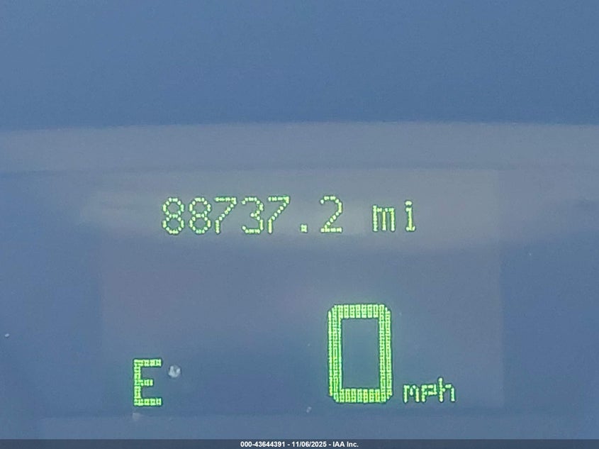 2006 Lincoln Town Car Signature VIN: 1LNHM81W86Y603728 Lot: 43644391