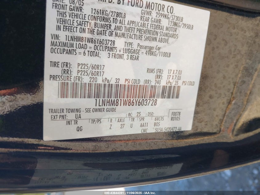 2006 Lincoln Town Car Signature VIN: 1LNHM81W86Y603728 Lot: 43644391