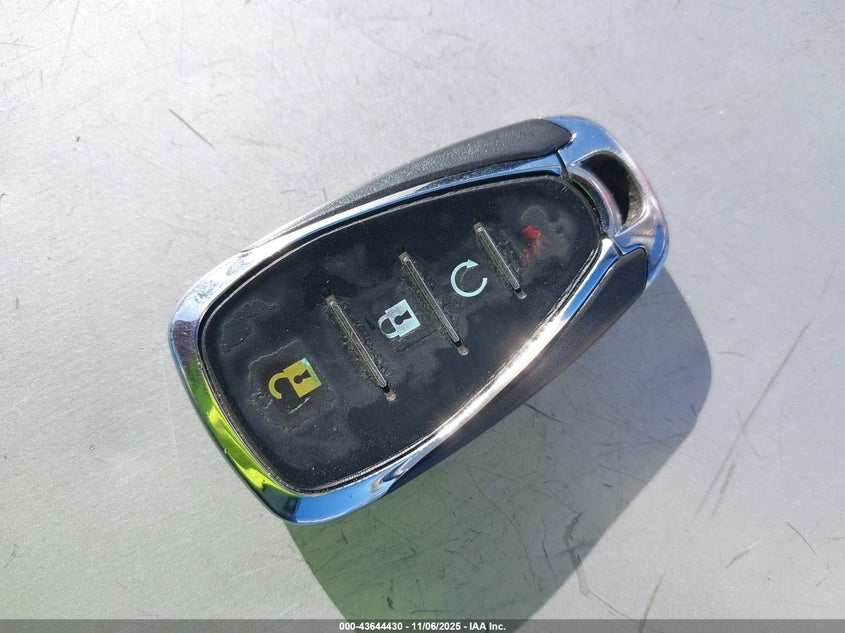 2020 Chevrolet Sonic Fwd Lt 5-Door VIN: 1G1JD6SB4L4121999 Lot: 43644430