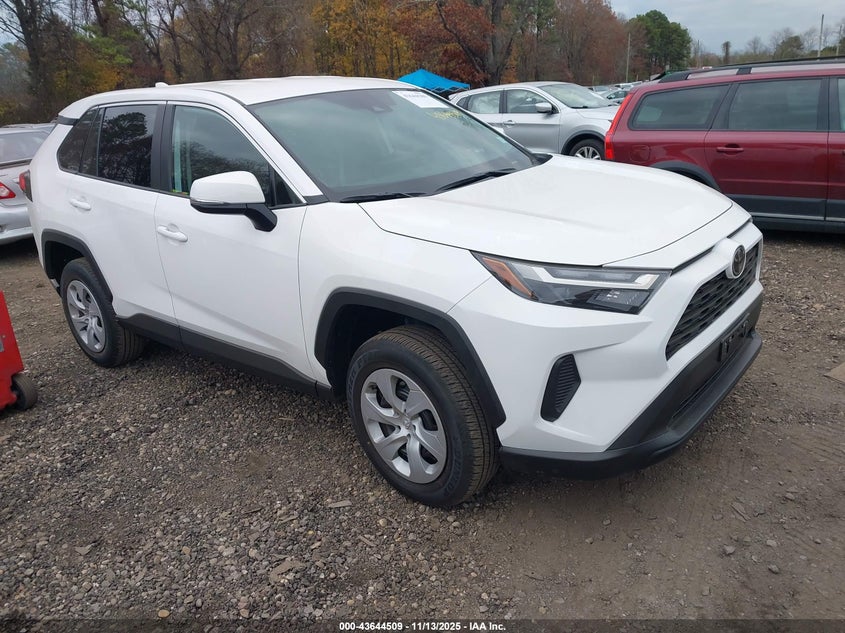 TOYOTA RAV4 LE