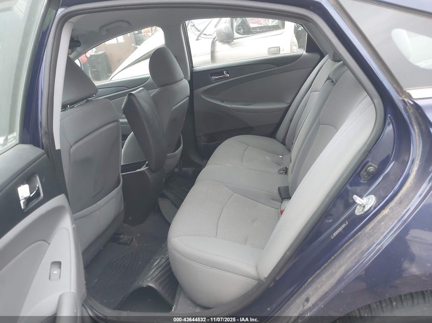 2013 HYUNDAI SONATA GLS · Фото 8