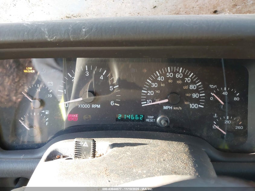 2000 Jeep Cherokee Sport VIN: 1J4FF48S0YL192224 Lot: 43644577