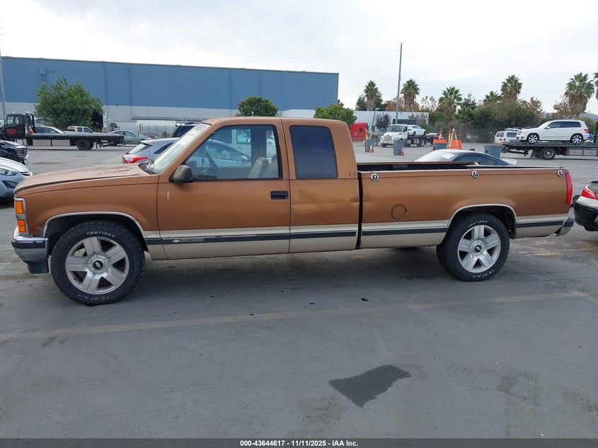 1989 Chevrolet Gmt-400 C2500 VIN: 2GCFC29K4K1147351 Lot: 43644617