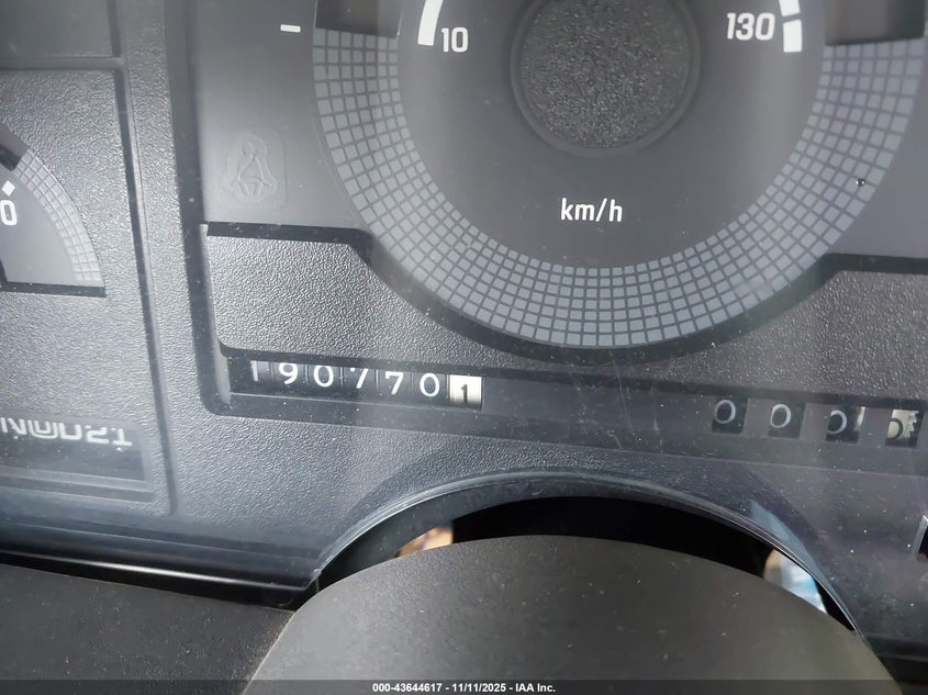 1989 Chevrolet Gmt-400 C2500 VIN: 2GCFC29K4K1147351 Lot: 43644617