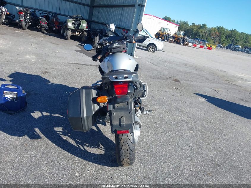 2004 BMW R1150 R VIN: WB10439A04ZF48874 Lot: 43644631