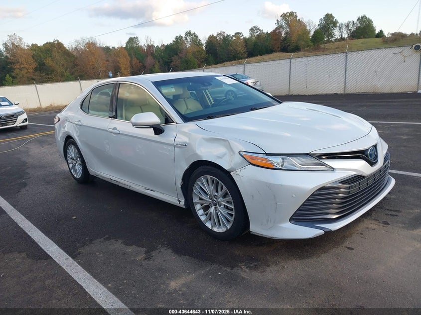 2018 TOYOTA CAMRY HYBRID XLE - 4T1B21HK4JU001186