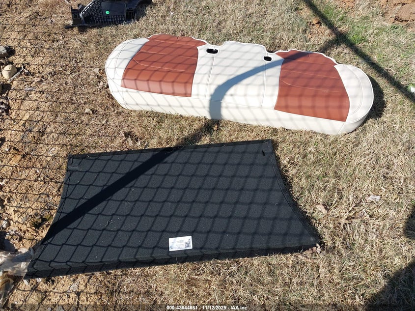 2025 Tesla Model Y Long Range Dual Motor All-Wheel Drive VIN: 7SAYGDEE0SA340344 Lot: 43644661