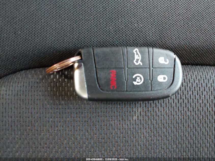 2015 Jeep Renegade Latitude VIN: ZACCJABT2FPC34277 Lot: 43644680