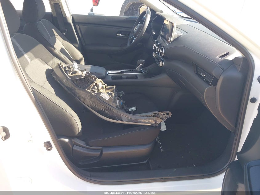 3N1AB8CV8SY298765 2025 NISSAN SENTRA photo no. 5