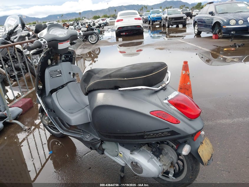 ZAPM818G0G5401254 2016 VESPA SPRINT photo no. 3