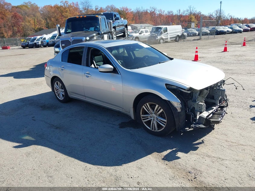 INFINITI G25 JOURNEY