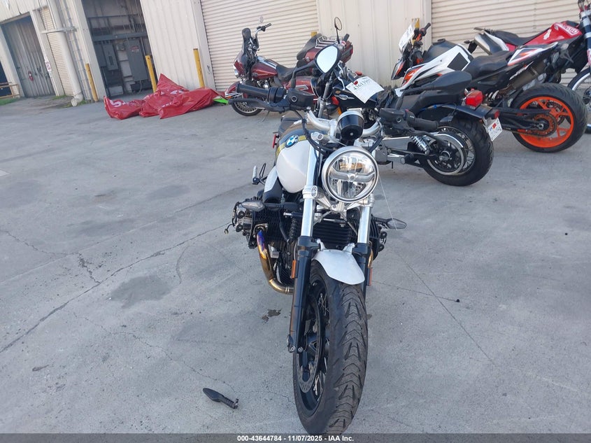 WB10L6301P6G35354 | 2023 BMW R Nine T Pure