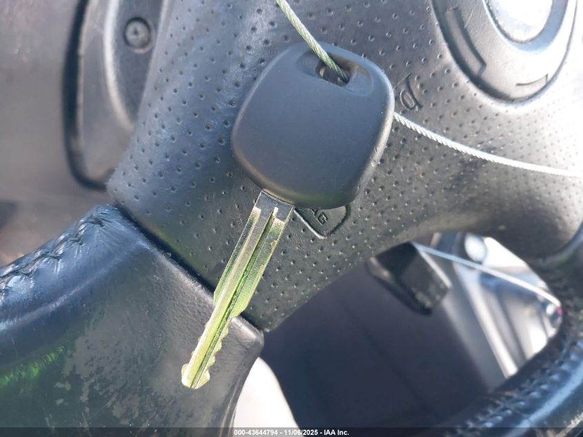 2007 Toyota Matrix Xr VIN: 2T1KR30E57C643794 Lot: 43644794