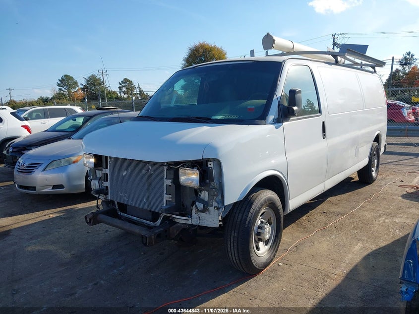 1GCZGUCB6E1208358 2014 CHEVROLET EXPRESS photo no. 2