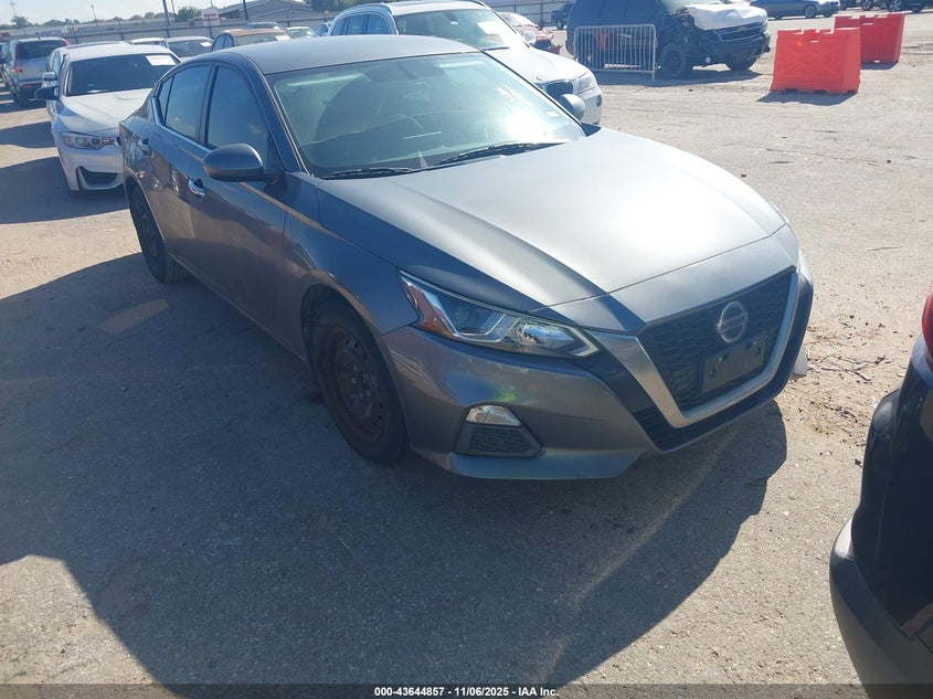 NISSAN ALTIMA S FWD