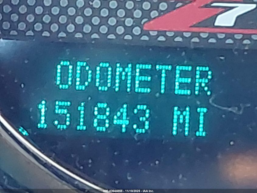 2013 Chevrolet Suburban 1500 Lt VIN: 1GNSKJE74DR326018 Lot: 43644858