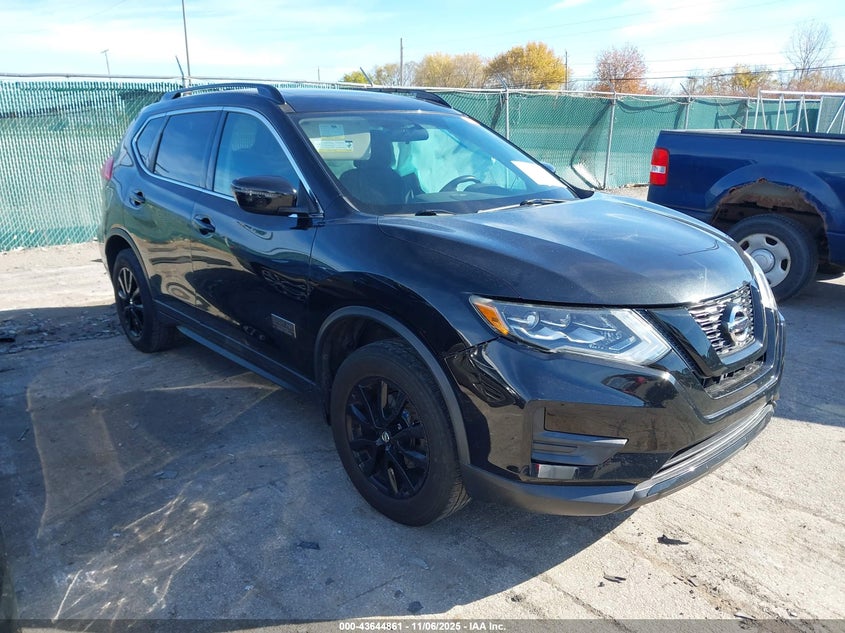 NISSAN ROGUE SV