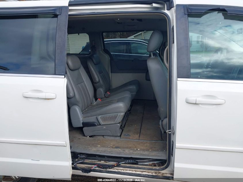 2008 Chrysler Town & Country Touring VIN: 2A8HR54P28R787301 Lot: 43644922